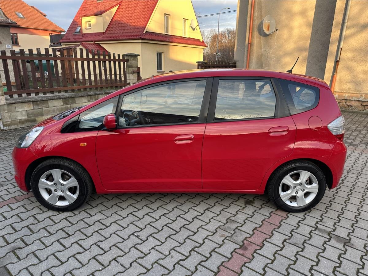 Honda Jazz Hatchback 1,2 l 66 kw