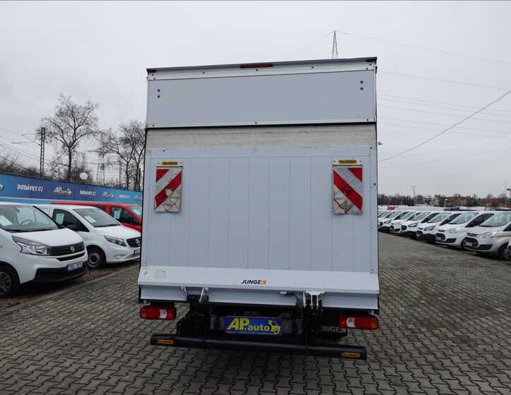 Iveco Daily Skříň 2,3 l 115 kw