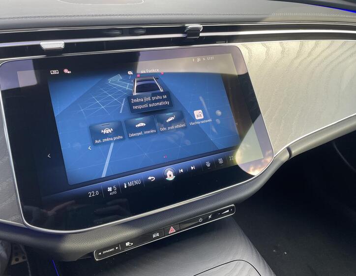 Mercedes-Benz Třídy E 12