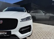 Jaguar F-Pace SUV / Terénní 2,0 l 132 kw