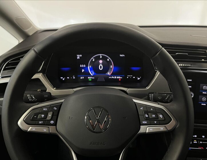 Volkswagen Touran 13