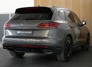 Volkswagen Touareg 4
