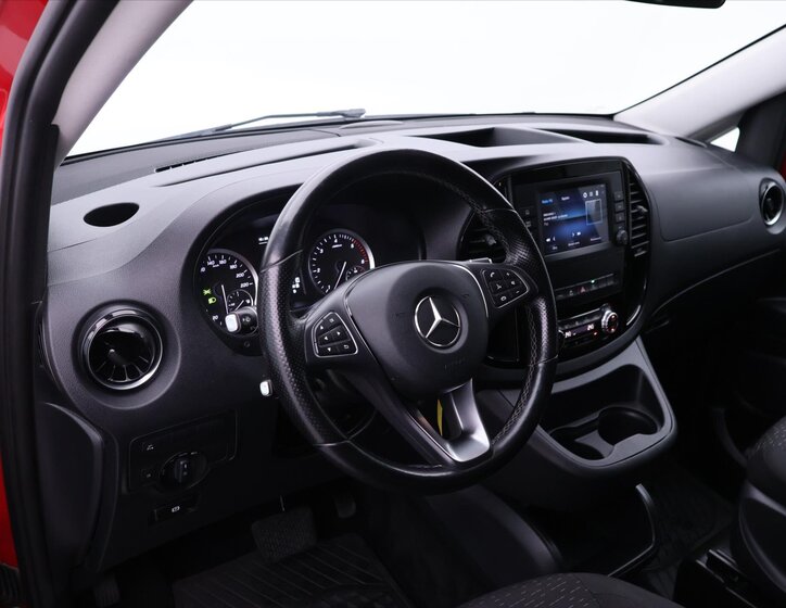 Mercedes-Benz Vito Kombi 2,0 l 140 kw