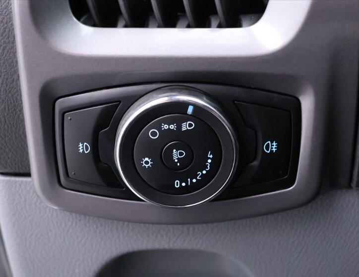 Ford Transit Custom 17