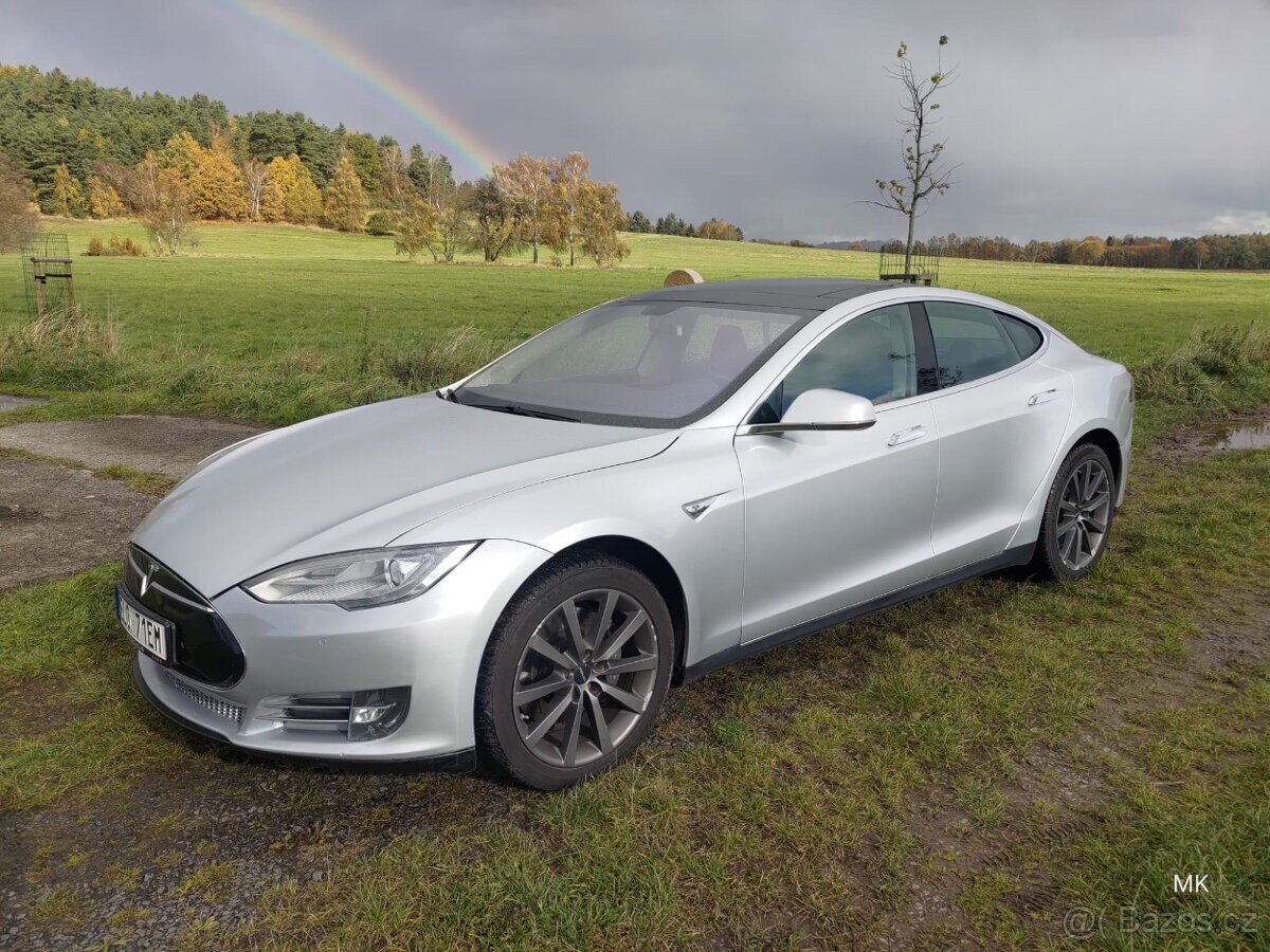 Tesla Model S Sedan / Limuzína 0,0 310 kw