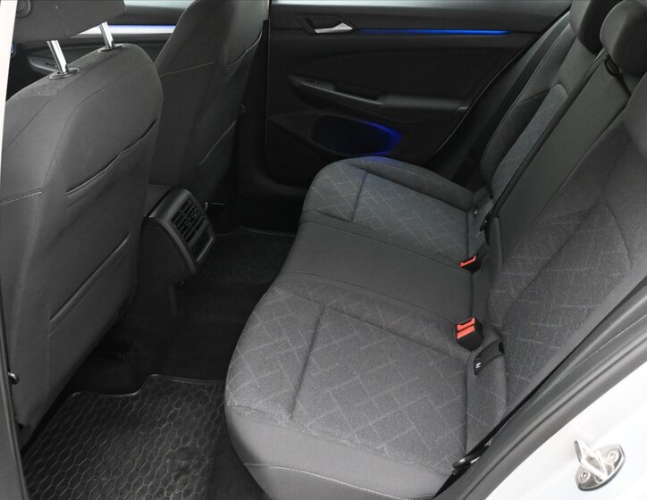 Volkswagen Golf Kombi 2,0 l 110 kw