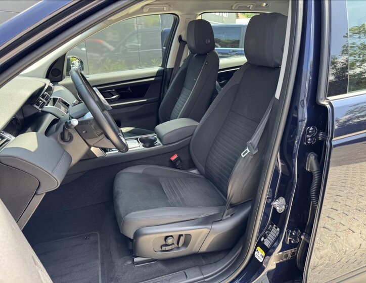 Land Rover Discovery Sport 11