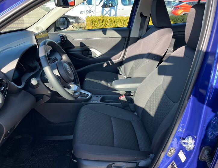 Toyota Yaris Cross 10