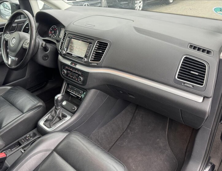 Volkswagen Sharan MPV 2,0 l 147 kw