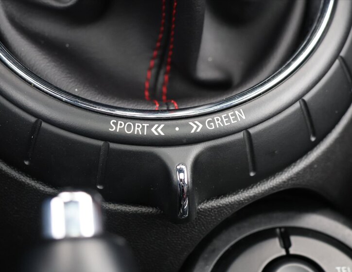 Mini Cooper Hatchback 2,0 l 170 kw