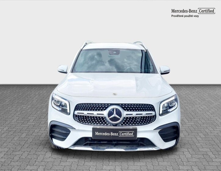 Mercedes-Benz GLB 8