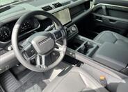 Land Rover Defender 12