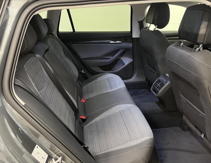 Škoda Superb Kombi 2,0 l 142 kw