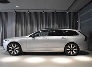 Volvo V90 2