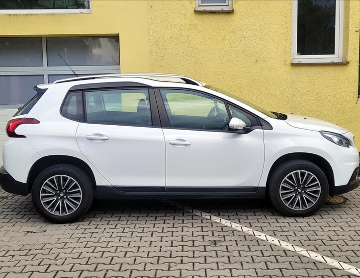 Peugeot 2008 SUV / Terénní 1,2 l 60 kw