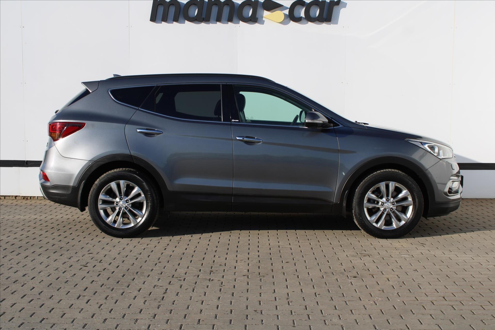 Hyundai Santa Fe SUV / Terénní 2,2 l 147 kw