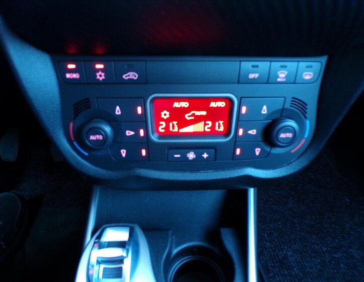 Alfa Romeo MiTo Hatchback 1,6 l 88 kw