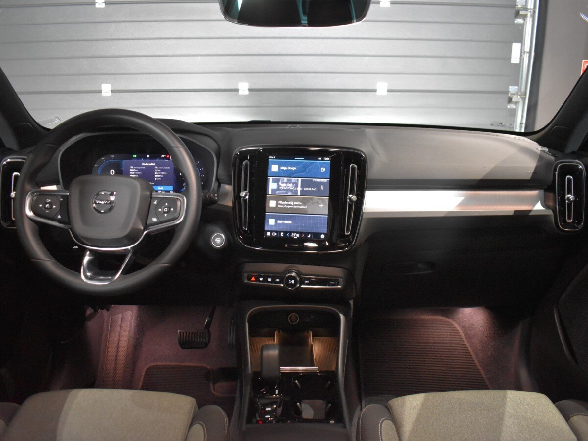 Volvo XC40 SUV 2,0 l 120 kw