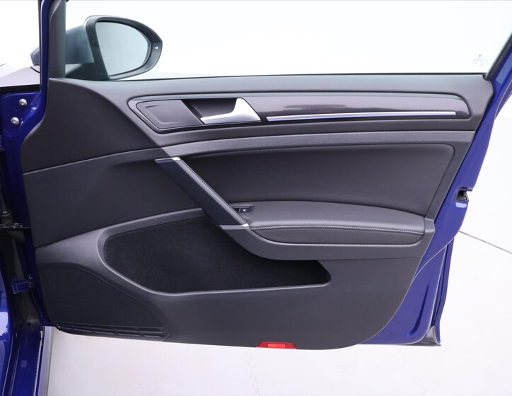 Volkswagen Golf Kombi 2,0 l 228 kw