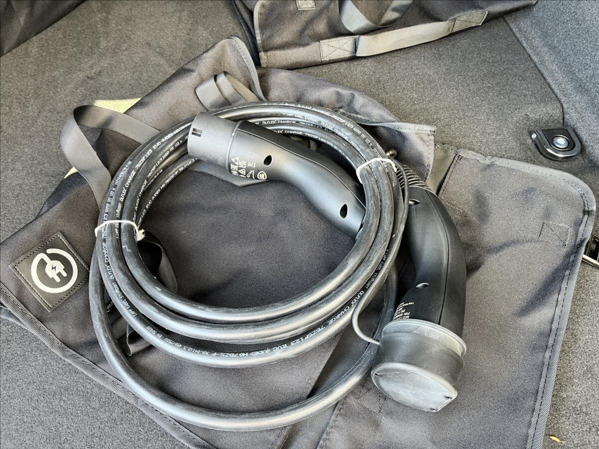 Land Rover Range Rover Velar SUV 2,0 l 297 kw