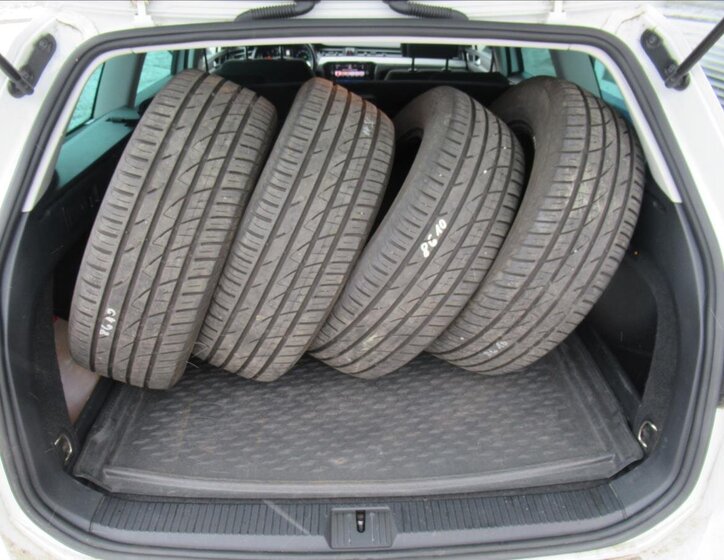 Volkswagen Passat Kombi 2,0 l 110 kw