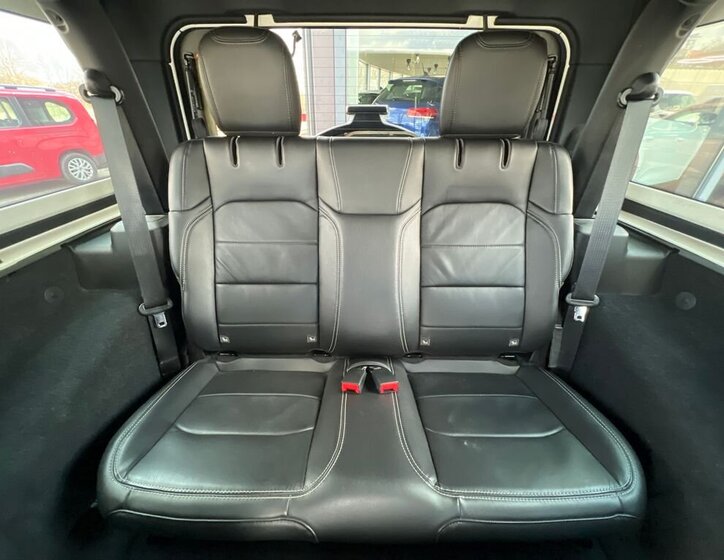 Jeep Wrangler SUV / Terénní 2,0 l 200 kw