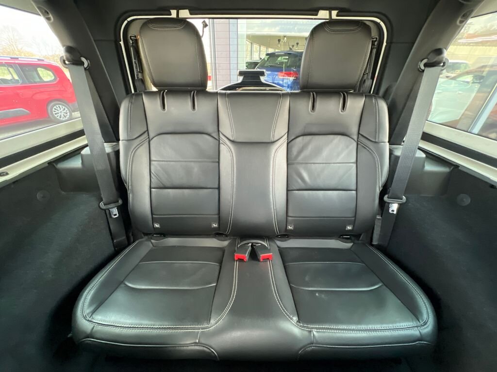 Jeep Wrangler SUV / Terénní 2,0 l 200 kw