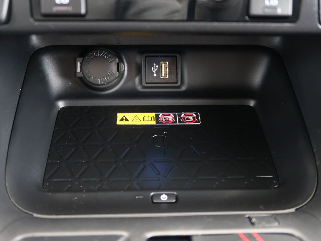 Toyota RAV4 SUV / Terénní 2,5 l 225 kw