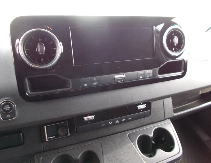 Mercedes-Benz Sprinter Ostatní 3,0 l 140 kw