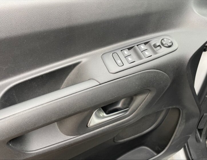 Opel Combo Ostatní 1,5 l 96 kw