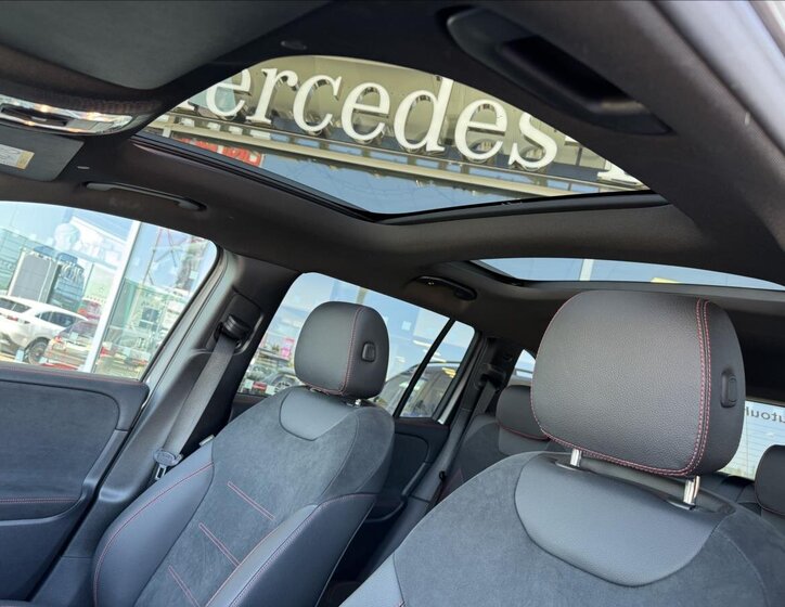 Mercedes-Benz GLB 23