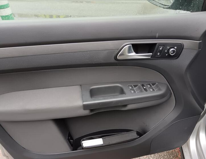 Volkswagen Touran 22