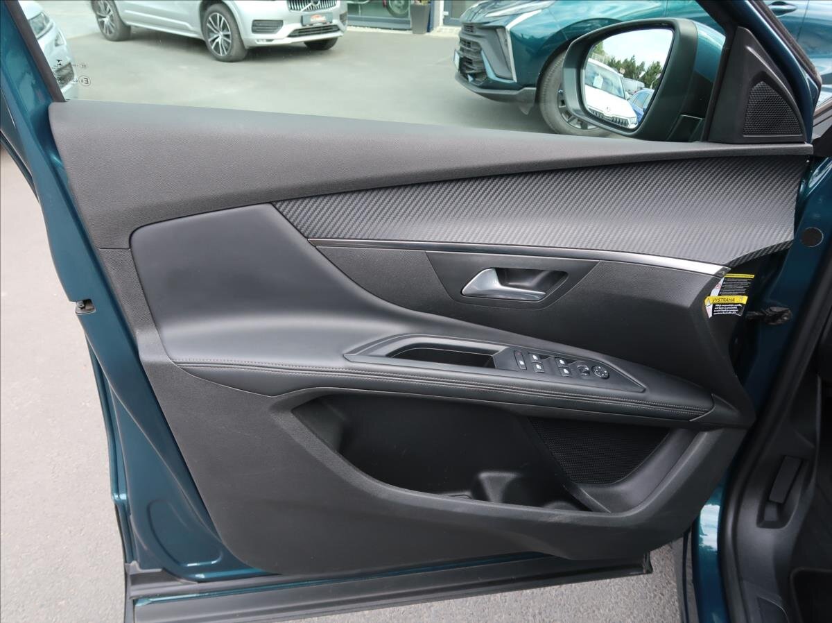 Peugeot 5008 SUV / Terénní 1,2 l 96 kw