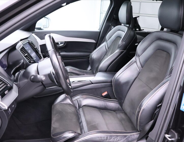 Volvo XC90 SUV 2,0 l 173 kw