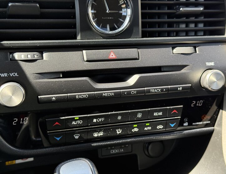 Lexus RX 450h L SUV / Terénní 3,5 l 193 kw