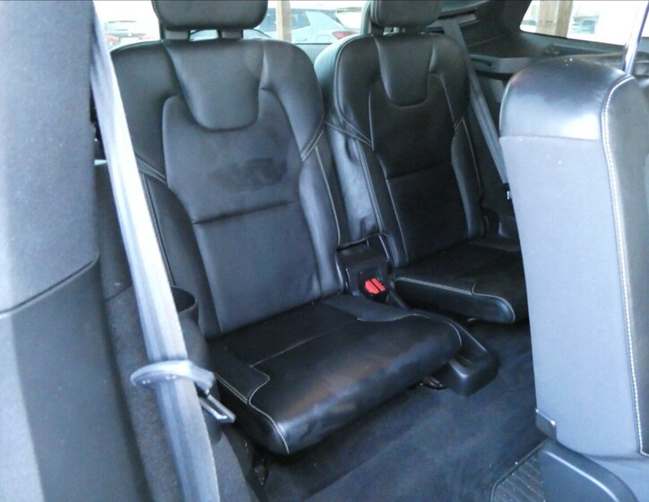 Volvo XC90 SUV / Terénní 2,0 l 228 kw