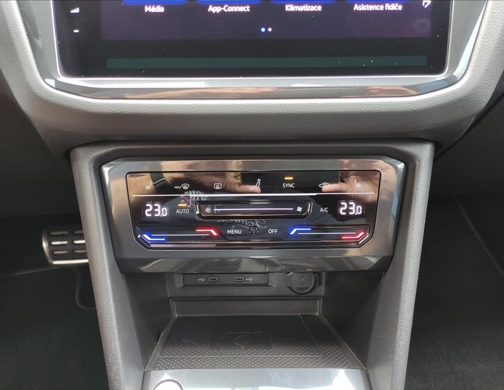 Volkswagen Tiguan 24