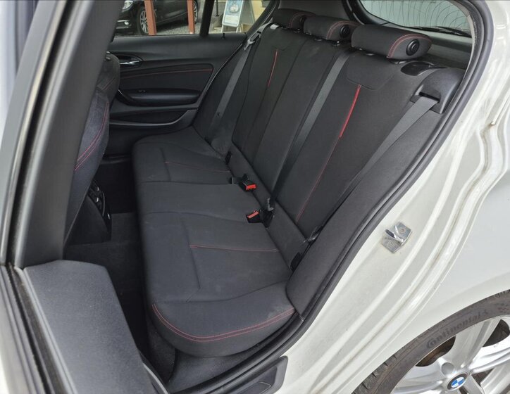 BMW Řada 1 Hatchback 2,0 l 135 kw