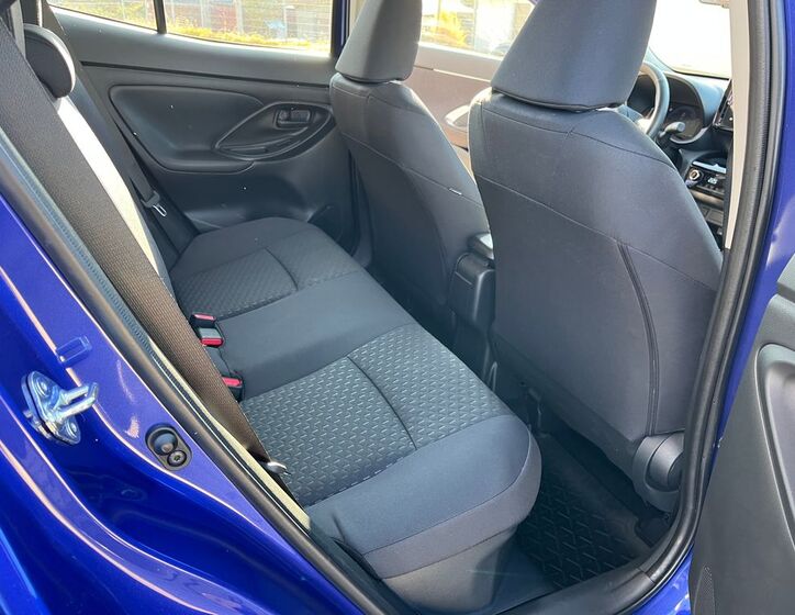 Toyota Yaris Cross 13