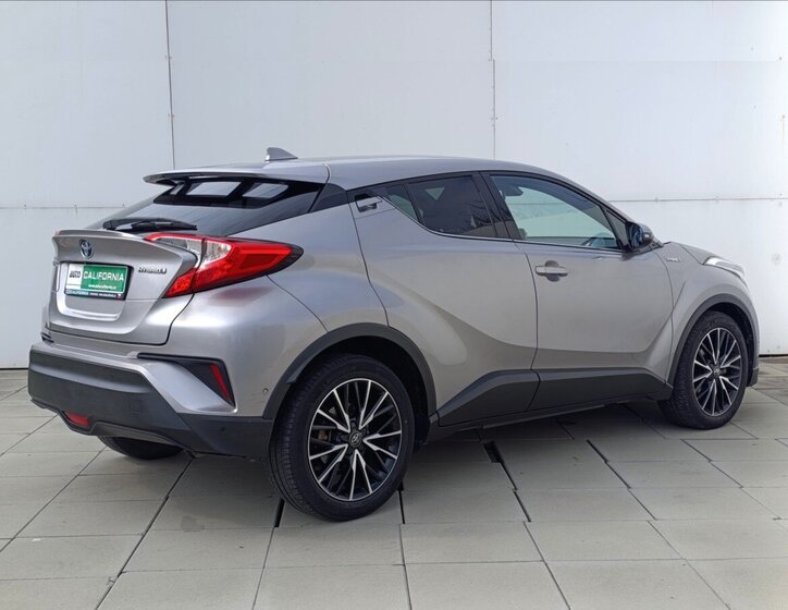 Toyota C-HR Hatchback 1,8 l 72 kw