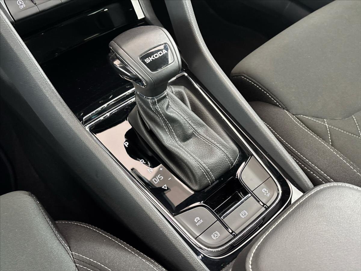 Škoda Karoq SUV / Terénní 1,5 l 110 kw