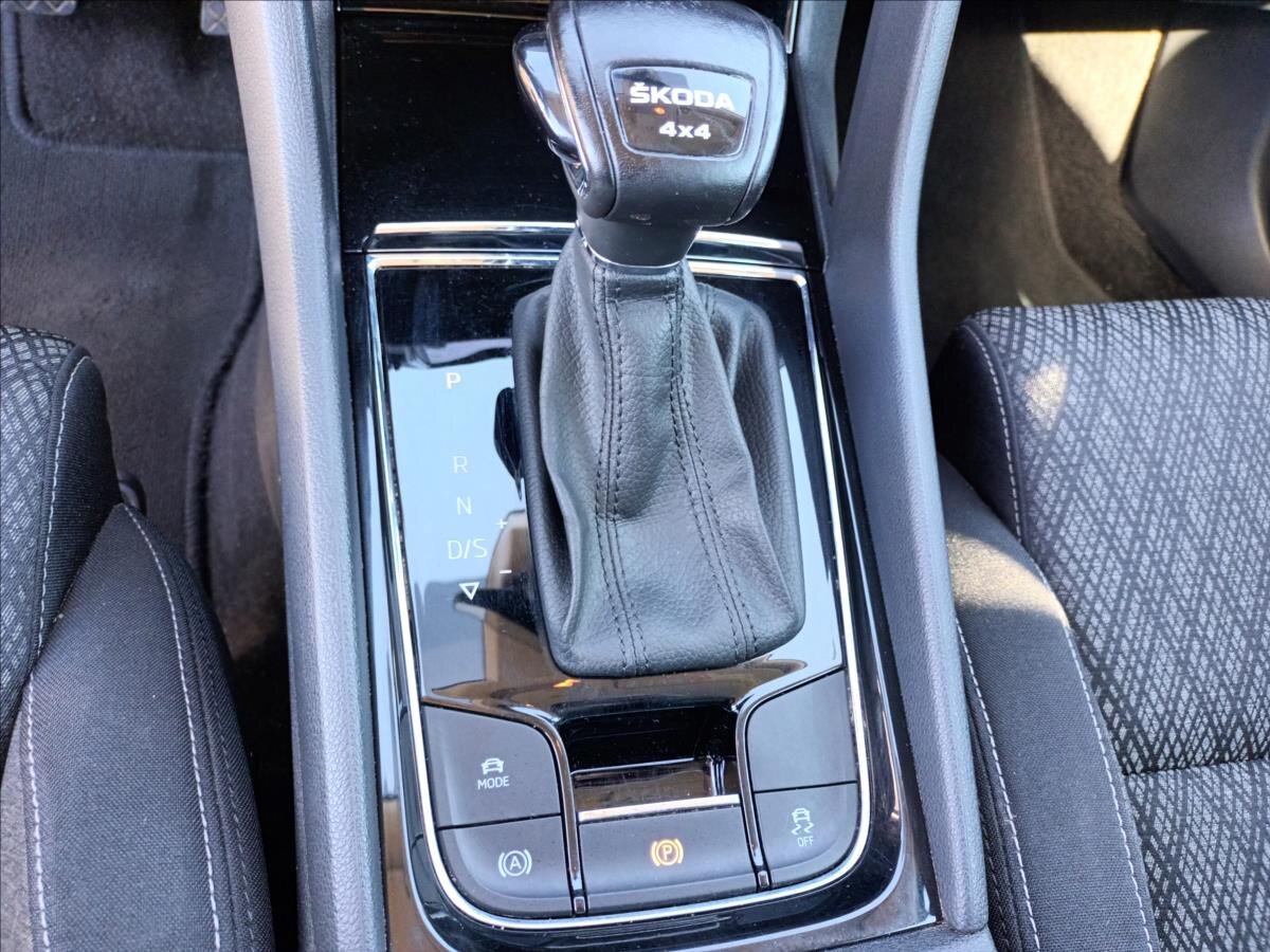 Škoda Karoq SUV / Terénní 2,0 l 110 kw