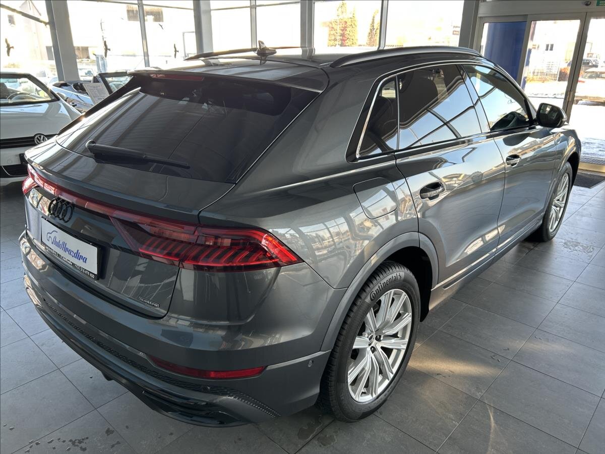 Audi Q8 SUV 3,0 l 250 kw