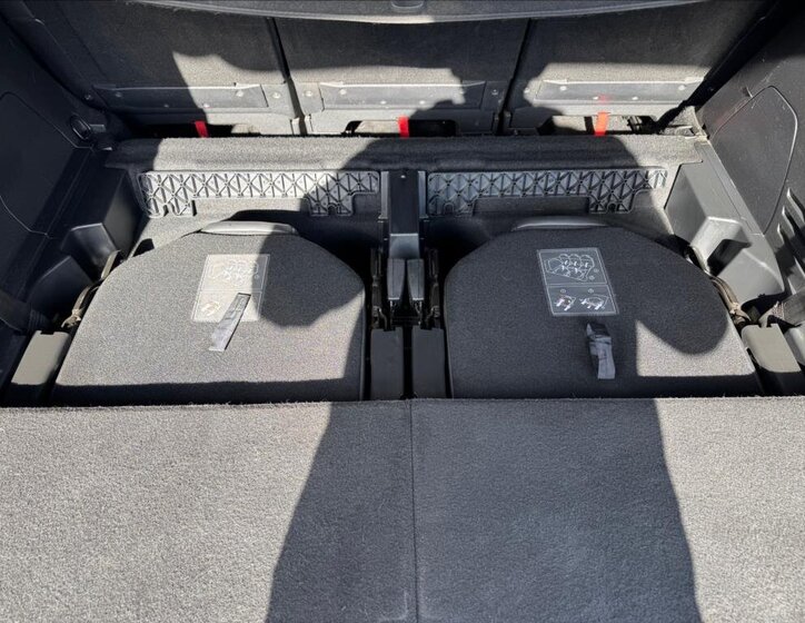 Peugeot 5008 SUV / Terénní 2,0 l 110 kw