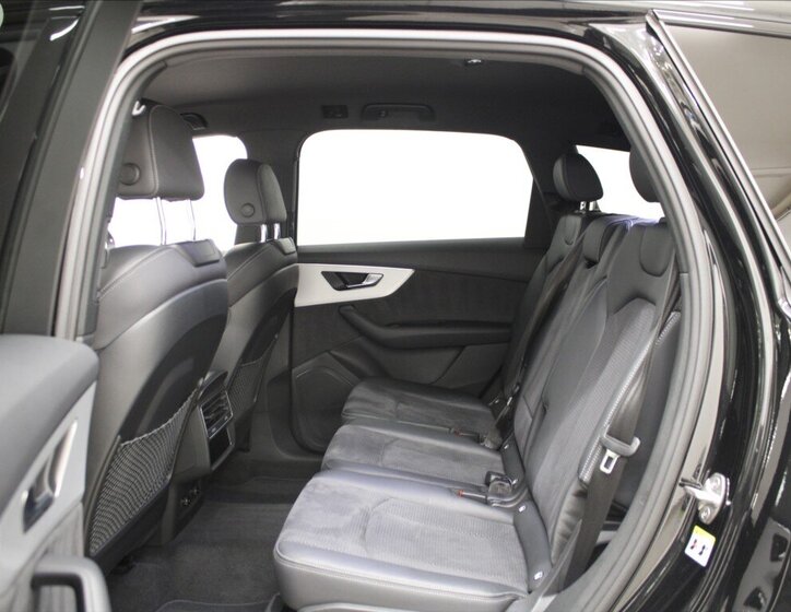 Audi Q7 SUV 3,0 l 210 kw