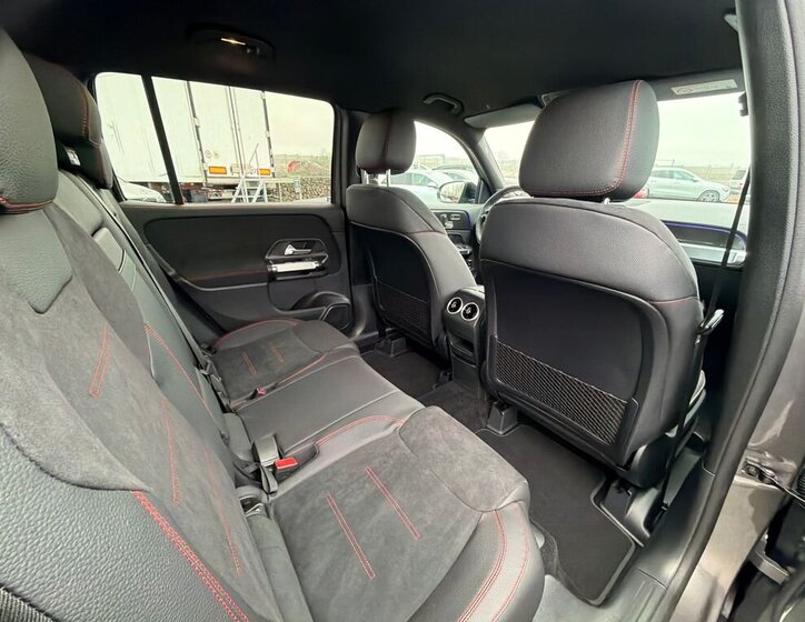 Mercedes-Benz GLB SUV / Terénní 2,0 l 110 kw