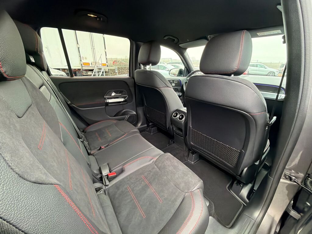 Mercedes-Benz GLB SUV / Terénní 2,0 l 110 kw