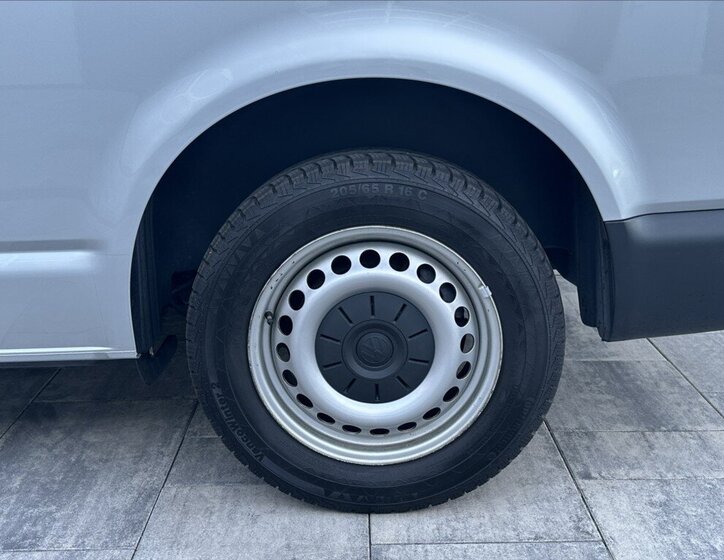 Volkswagen Transporter Skříň 2,0 l 110 kw