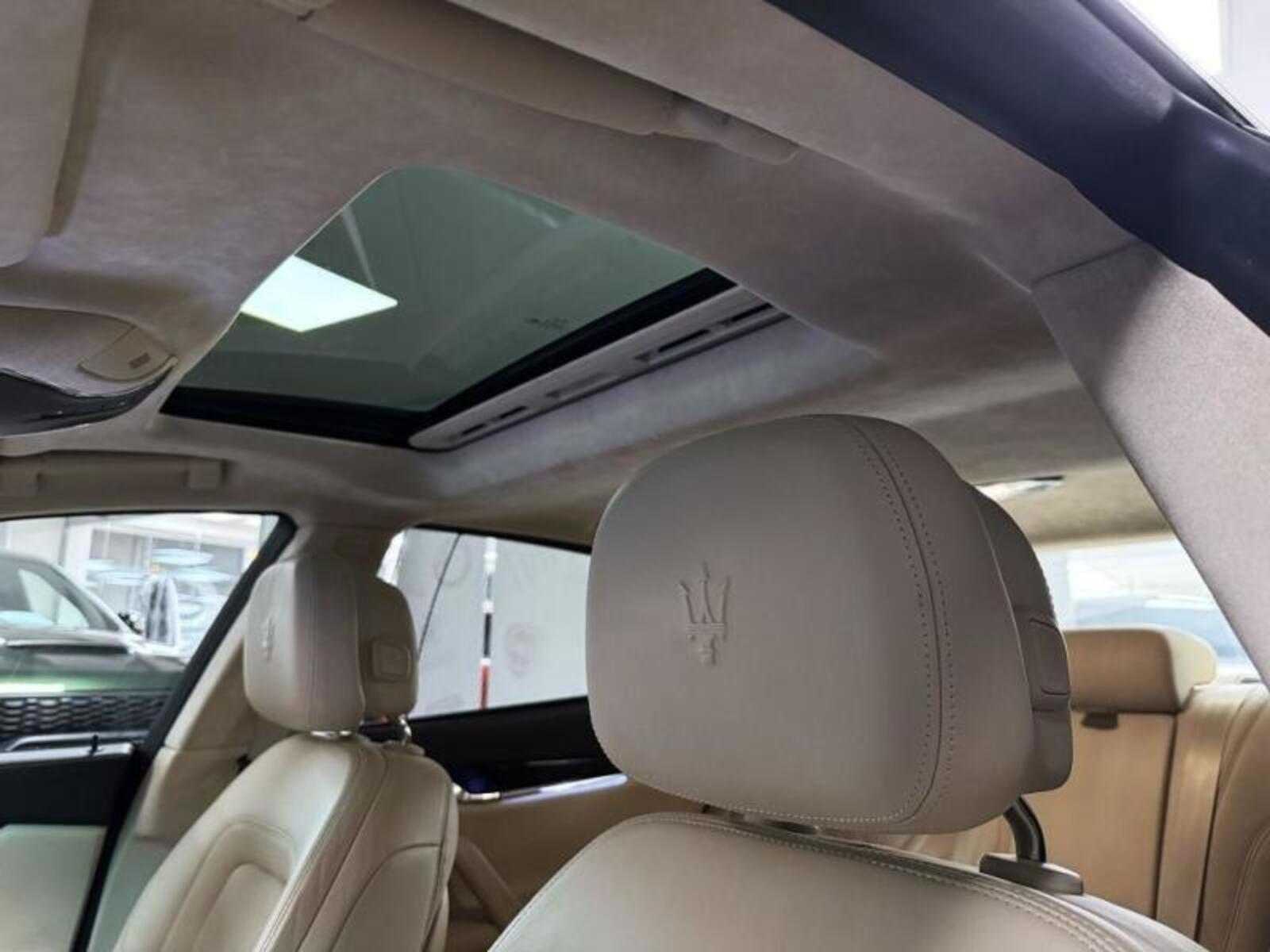 Maserati Quattroporte 21