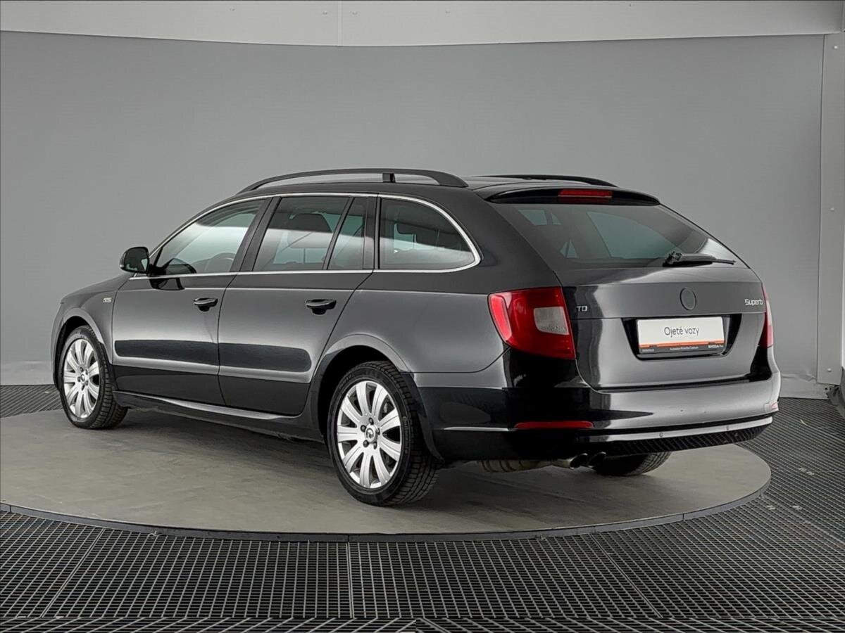 Škoda Superb Kombi 2,0 l 103 kw